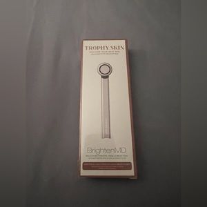 Trophy Skin face tool